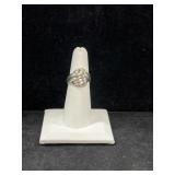 STERLING SILVER RIBBED RING - 4.5GR - SIZE 6
