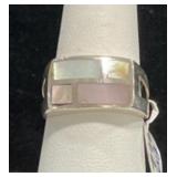 STERLING SILVER RING W/ GEOMETRIC INLAY OF MOTHER