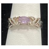 STERLING SILVER & AMETHYST RING -2.6GR - SIZE 6.5
