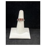 STERLING SILVER & GARNET RING - 3.6GR - SIZE 6