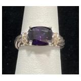 STERLING SILVER & AMETHYST RING - 4.7GR - SIZE 6