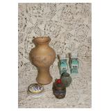 SELECTION OF ASIAN COLLECTIBLES