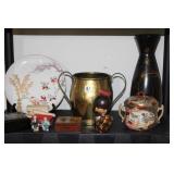 SELECTION OF ASIAN COLLECTIBLES