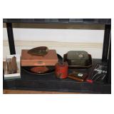 SELECTION OF ASIAN COLLECTIBLES