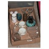 MISC HOME Dï¿½COR WITH ART POTTERY