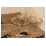COLLECTION OF CLEAR GLASS SERVING VESSELS AND