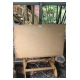 ADJUSTABLE DRAFTING TABLE