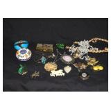ASSORTED COSTUME JEWELRY AND PILL BOXES