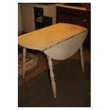 VINTAGE DROP LEAF WHITE PAINTED TABLE 42"
