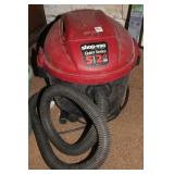 USED SHOP VAC 5.2 GALLONS