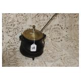 CAST IRON SUGE POT