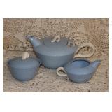 3 PIECES OF BLUE AND WHITE MCM CERAMIC CHINA