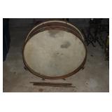 VINTAGE GRETSCH AMERICAN DRUM AND STICKS