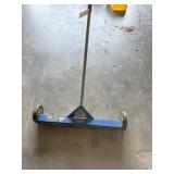 30ï¿½ magnetic sweeper