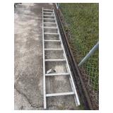 12 foot aluminum one pc  ladder 2  21foot piece