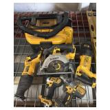 6 DeWalt tools, vacuum cleaner, Skil saw, two