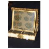 VANITY BOX WITH MIRROR