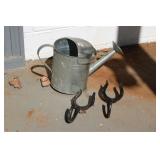 SPRINKLING CAN HORSESHOE WALL Dï¿½COR