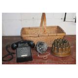 TELEPHONE, STRING HOLDER,  MOLD