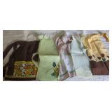 5pc Vintage Aprons