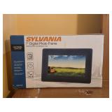 Sylvania 7" Digital Photo Frame