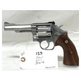 S & W 67-1 - .38 S&W SPL REVOLVER
