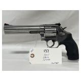 S & W 686-6 - .357 MAGNUM REVOLVER