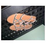 me too ladies sandals 12s