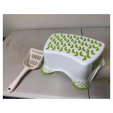 Step Stool & litter scooper