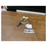 LOT DM  45 MAGELLANIC PENGUIM  SKULL