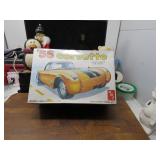 LOT GH 36 MODEL KIT 1955 CHEVY CORVETTE