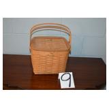 LOT CS 9 1992 DOUBLE HANDLE LONABERGER BASKET