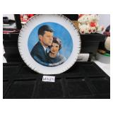 LOT K 13 PRESIDENT JFK AND MRS. KENNDY PLATE