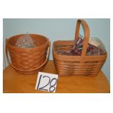 LOT CS128 CHRISTMAS BASKET  & MARKET BASKET