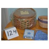 LOT CS 124  HOSTESS APPRECATION BASKET