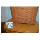 LOT CS 150 LARGE BASKET  1995 MAGAZINE BASKET  LID