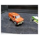 HOT WHEELS  4 X 4  FARRARI  MUSTANG