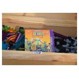 LOT CW 18 MARBLE MANIA GENIUS / WITH CHEST