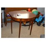 CS 3 FLIP TOP DUNCAN FIFE TABLE  OPENS UP FULL TAE