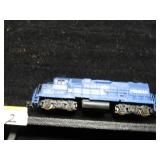 LOT DM 2  N SCALE ENGINE CON RAIL 7941