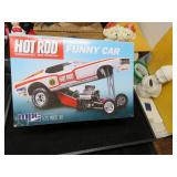 GH 97  FORD MUSTANG FUNNY CAR  1/25  KIT