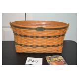 LOT CS 201 FAMILY BASKET TRADITIONS   1995