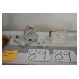 LOT CS 89 HAND PAINTED VASE VINNISA  BONE CHINA