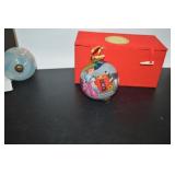 LOT CS 481 SANTA ON TRAIN & PATAYETTE CINDERRELLA