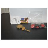 LOT CS 477 VINTAGE KEY & CHECKERS