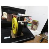 LOT DM 9 SMALL ENGINE  SINGLE ACTING CYL 3 STOKE E