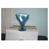 LOT CS 435  RARE FENTON FAN VASE IRIDENTENT  STREH