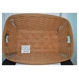 LOT CS 557 LARGE MARKET BASKET LONGABERGER