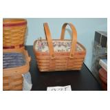 LOTCS 235  MOTHERS DAY / BERRY / MAY BASKET