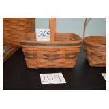 LOT CS 209  EASTER QUILTIN